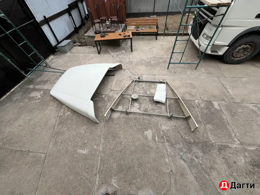 подножка нижняя daf 95(правая и левая)