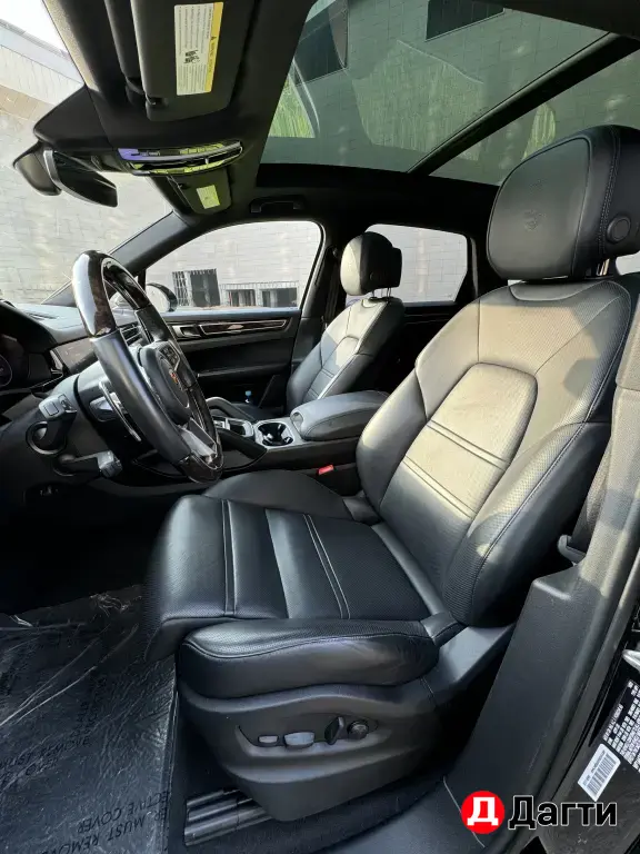 Porsche Cayenne, 2022 года