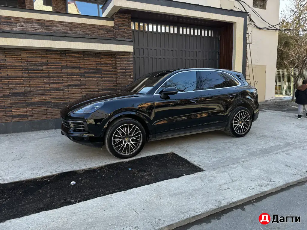 Porsche Cayenne, 2022 года