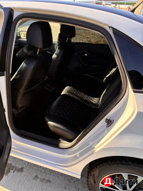 Volkswagen Polo, 2013 года