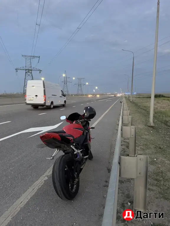 Suzuki gsx 600