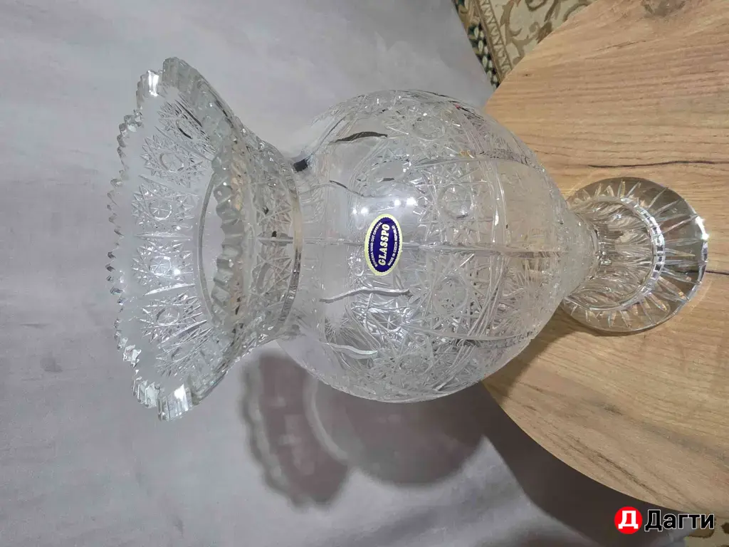 Ваза для цветов хрустальная Чехия