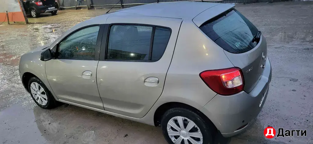 Renault Sandero, 2016 года