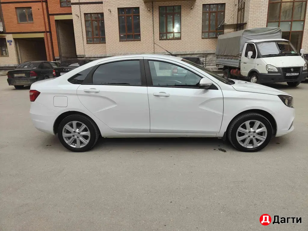 LADA (ВАЗ) Vesta, 2020 года