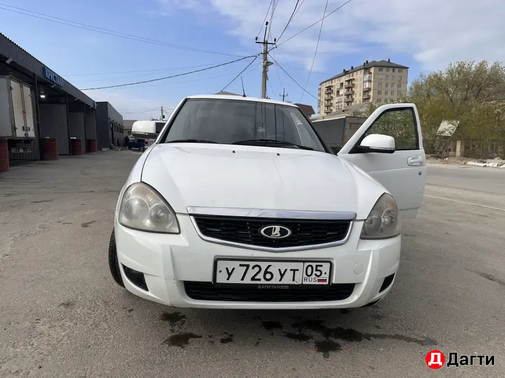 LADA (ВАЗ) Priora, 2011 года