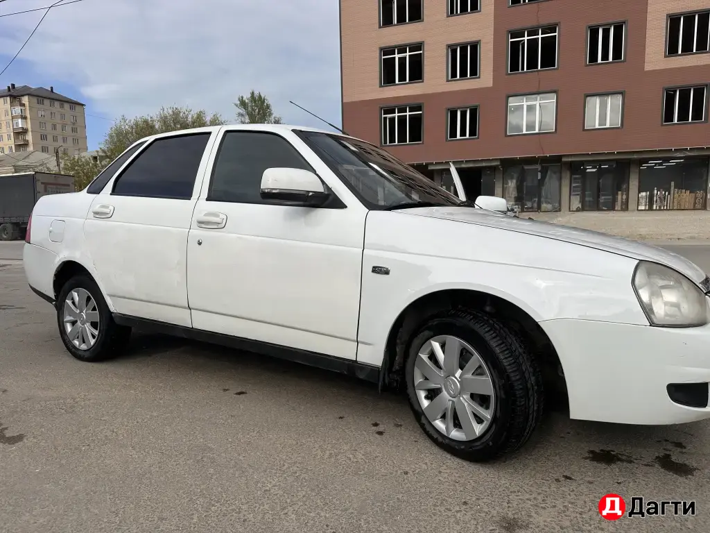 LADA (ВАЗ) Priora, 2011 года