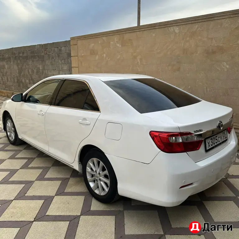Toyota Camry, 2012 года
