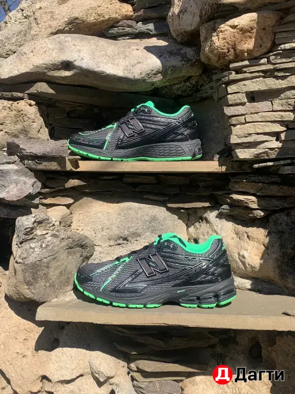 New balance 1906R