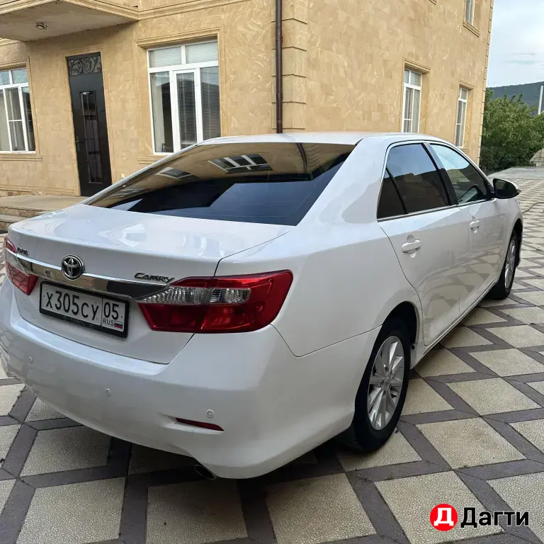Toyota Camry, 2012 года