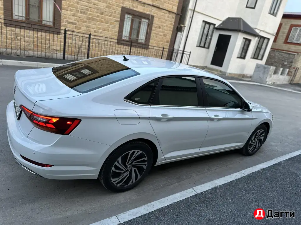 Volkswagen Jetta, 2020 года