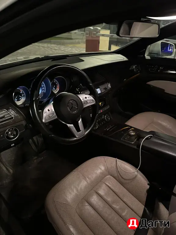 Mercedes-Benz CLS, 2011 года