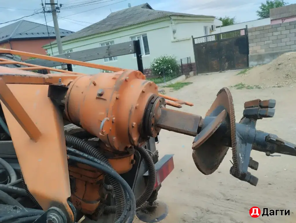 Ямобур на базе Газ