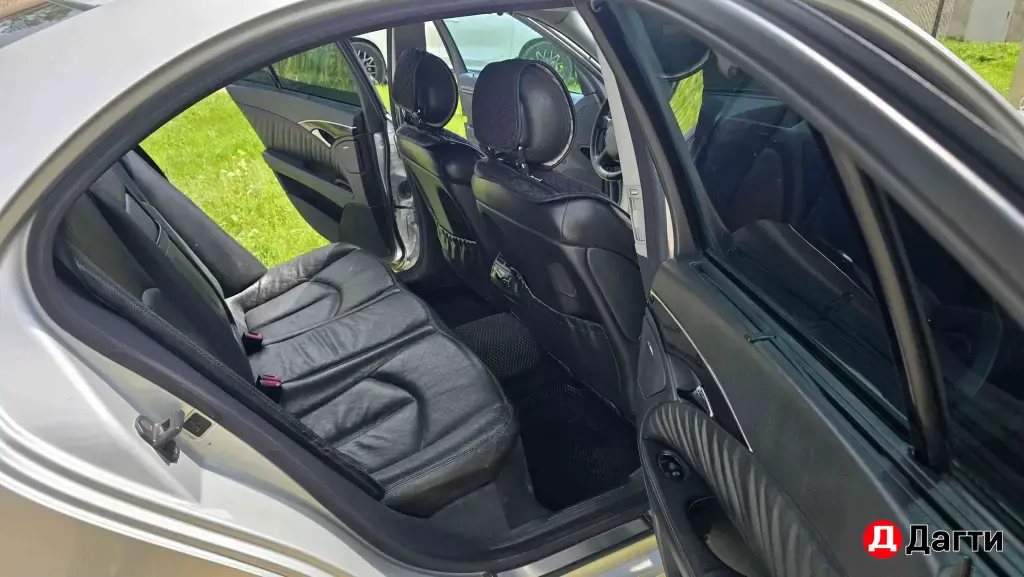 Mercedes-Benz E-Класс, 2004 года
