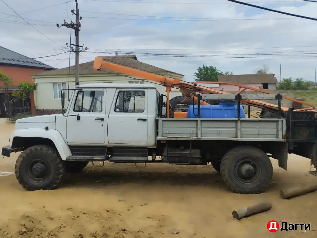 Ямобур на базе Газ