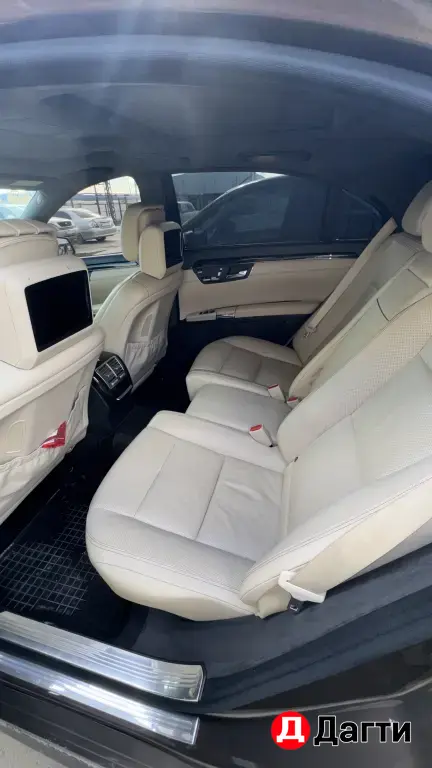 Mercedes-Benz S-Класс, 2011 года