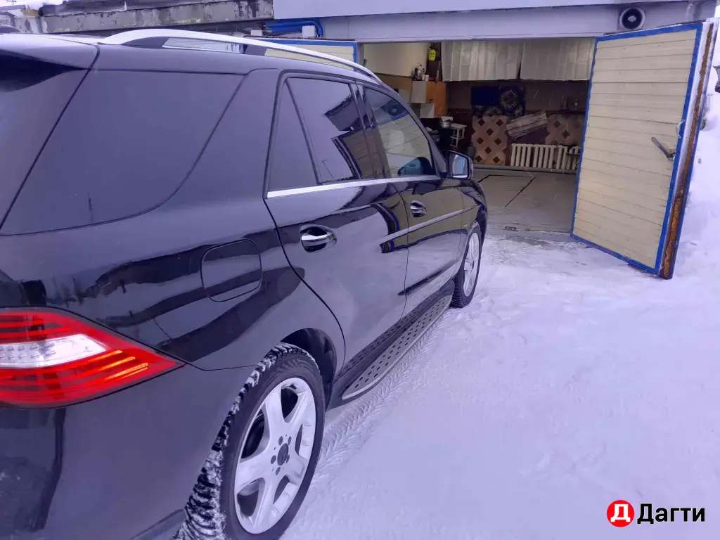 Mercedes-Benz M-Класс, 2012 года