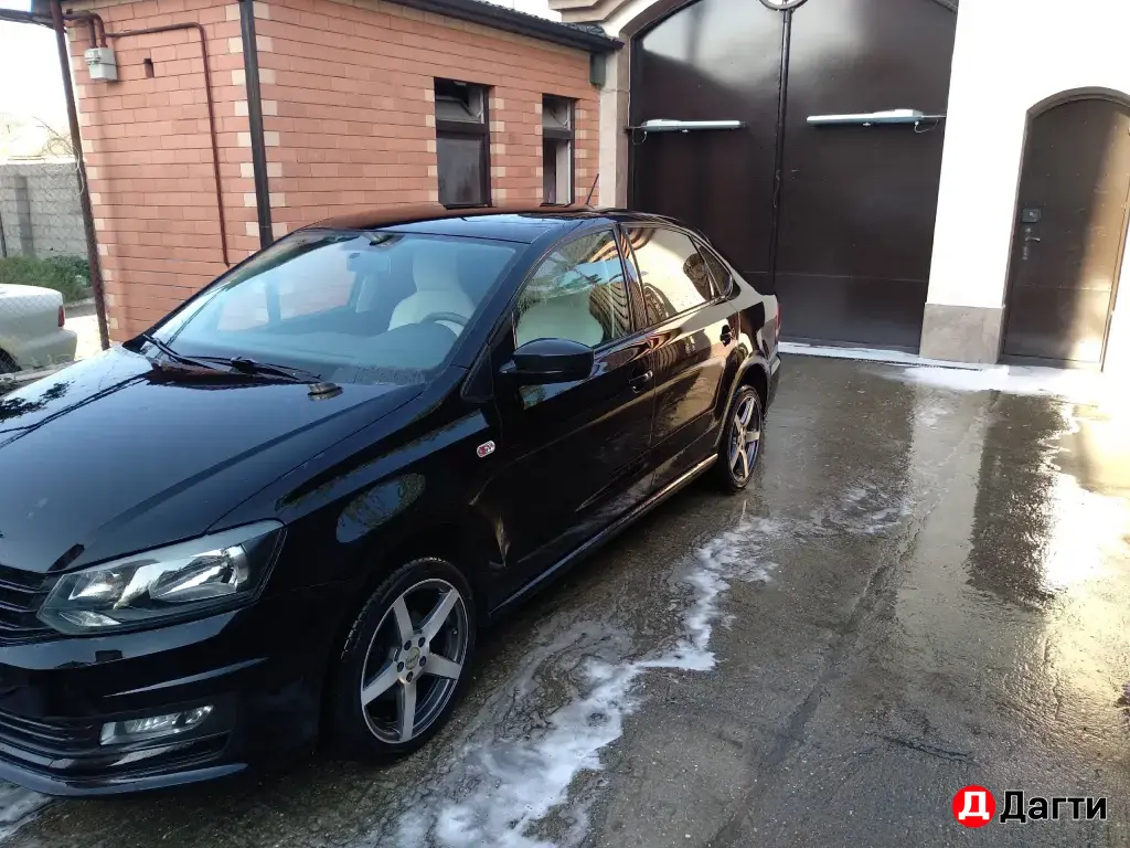 Volkswagen Polo, 2016 года