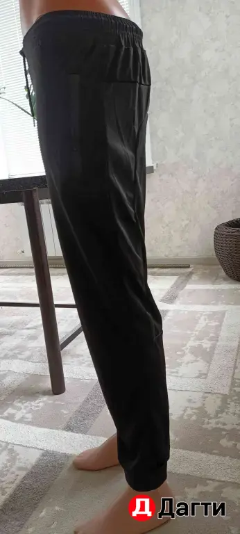 Спортивные брюки