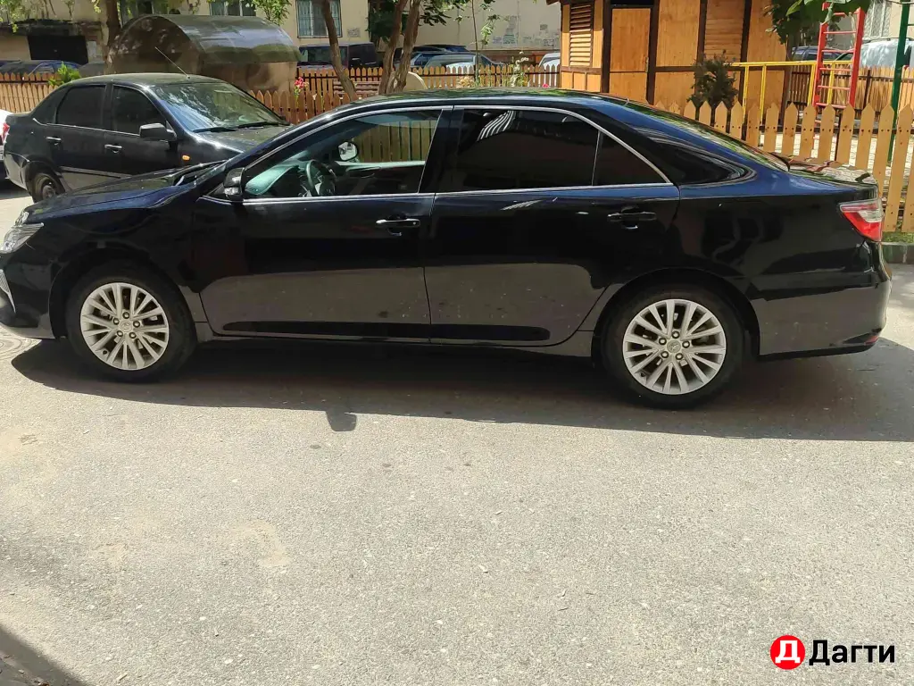 Toyota Camry, 2015 года