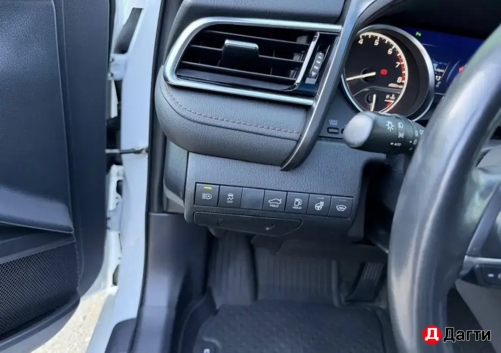 Toyota Camry, 2020 года