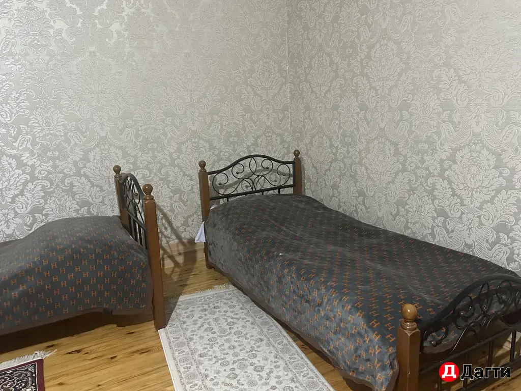 по суточно