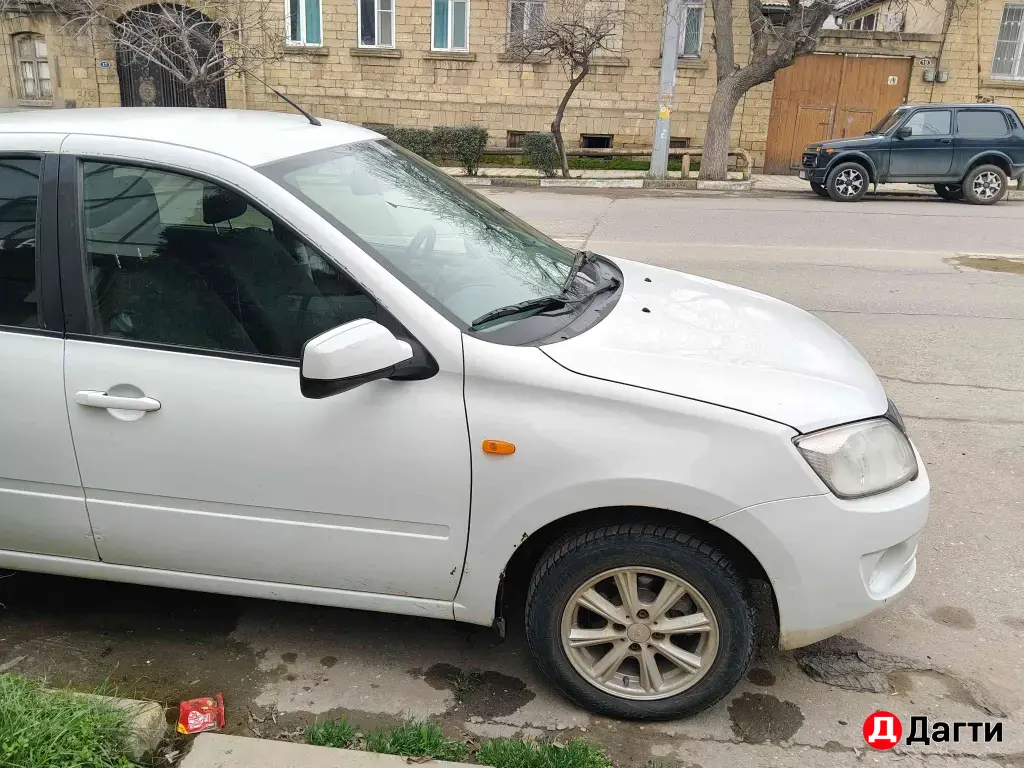 LADA (ВАЗ) Granta, 2013 года