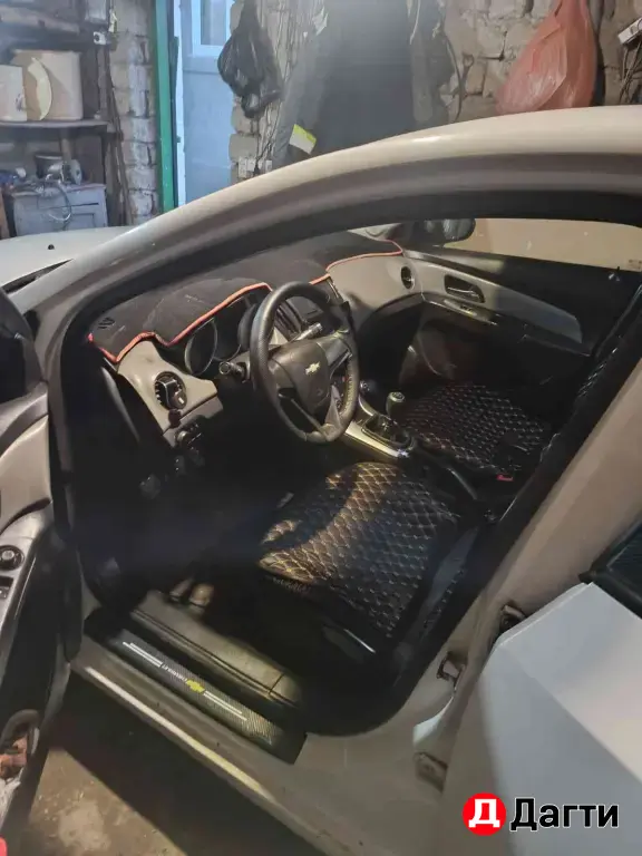 Chevrolet Cruze, 2013 года