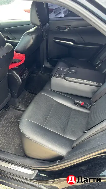 Toyota Camry, 2015 года