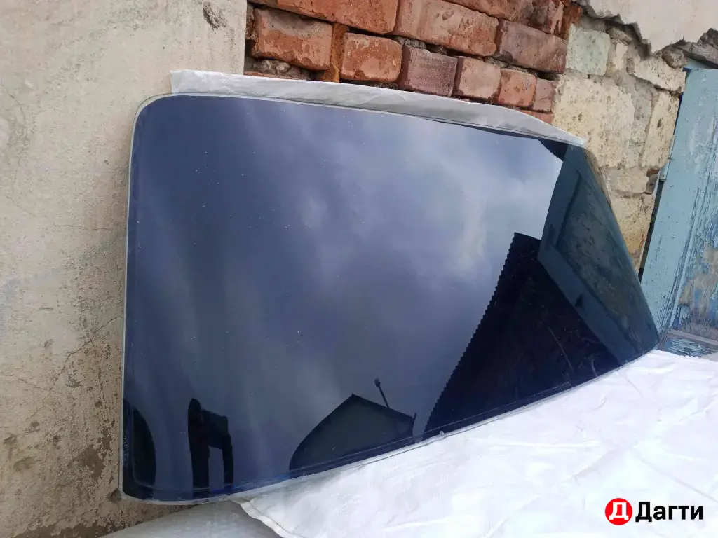Заднее лобовое стекло ВАЗ 2106