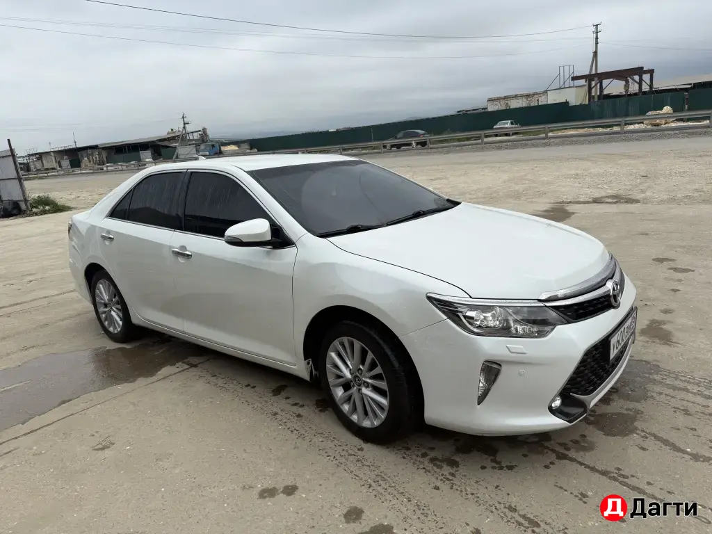 Toyota Camry, 2017 года