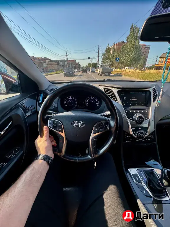 Hyundai Grandeur, 2012 года