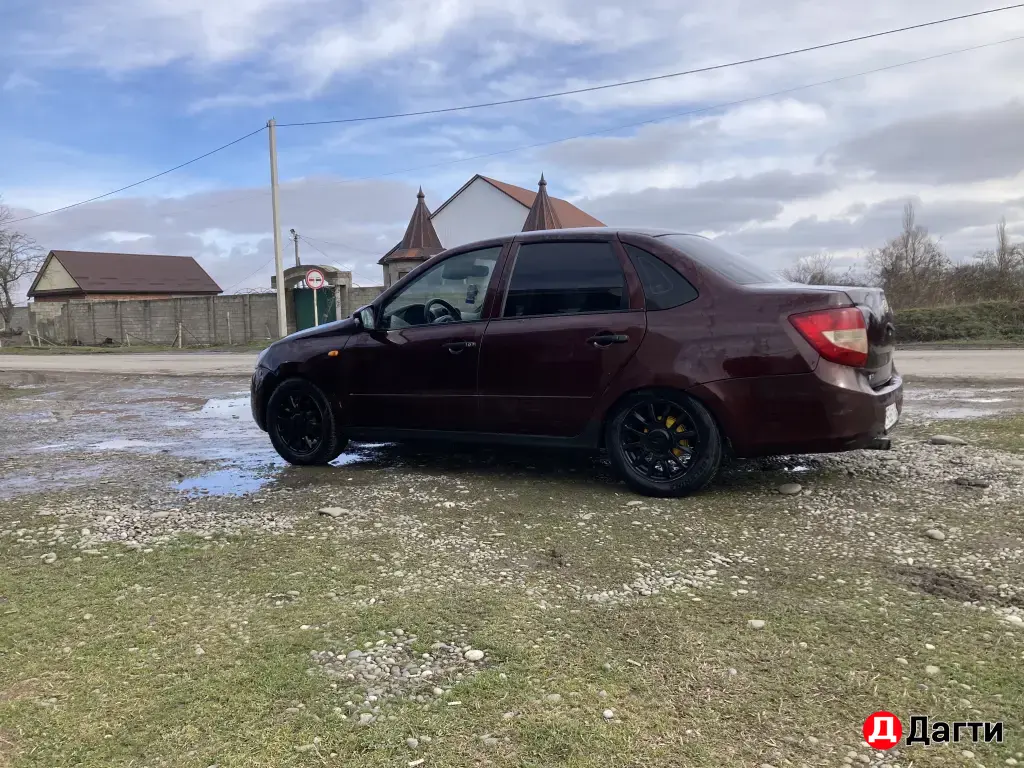 LADA (ВАЗ) Granta, 2012 года