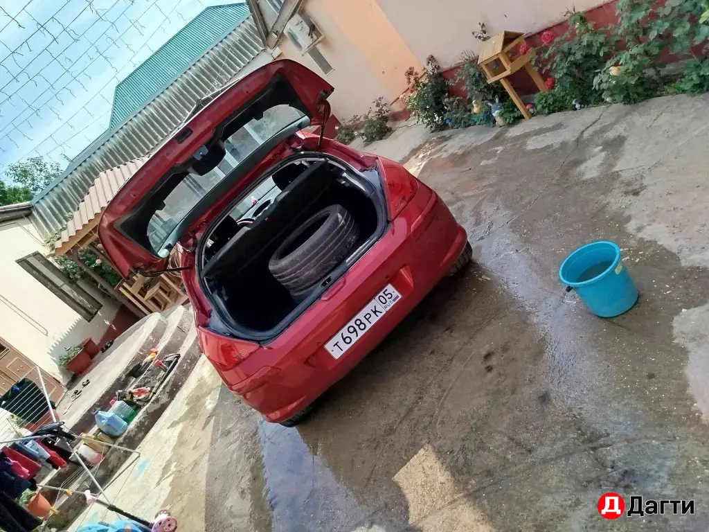 Peugeot 308, 2009 года