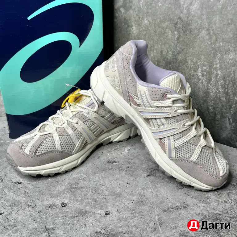 Кроссовки ASICS