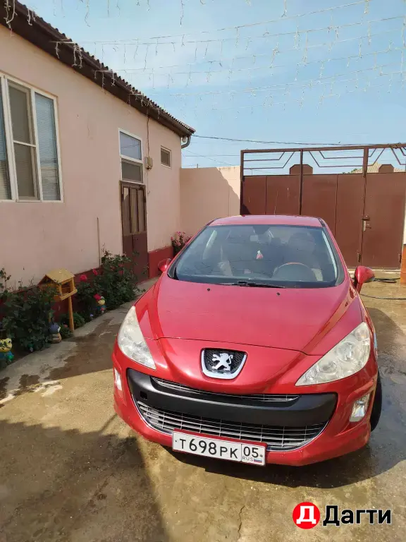 Peugeot 308, 2009 года