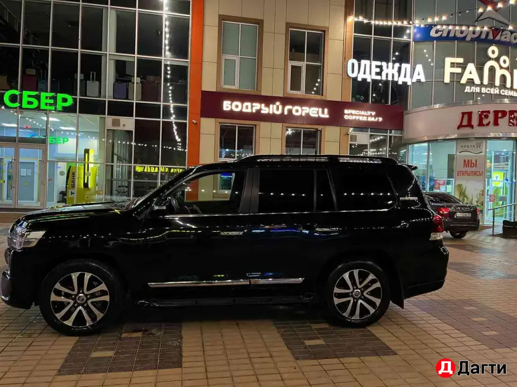 Toyota Land Cruiser, 2016 года
