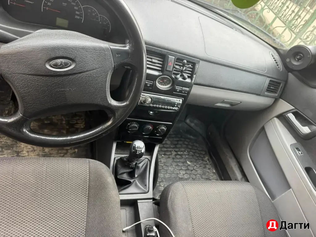 LADA (ВАЗ) Priora, 2011 года