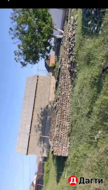 Участок с фундаменом.