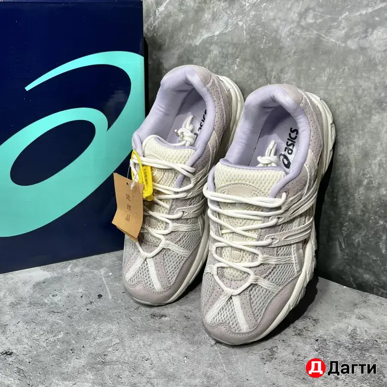 Кроссовки ASICS