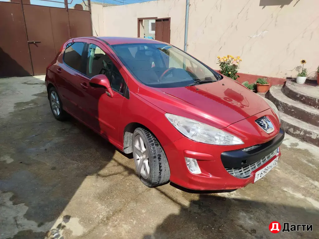 Peugeot 308, 2009 года