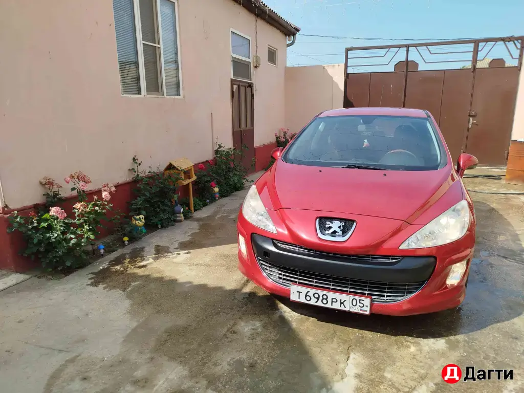 Peugeot 308, 2009 года