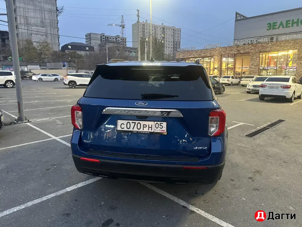 Ford Explorer, 2021 года