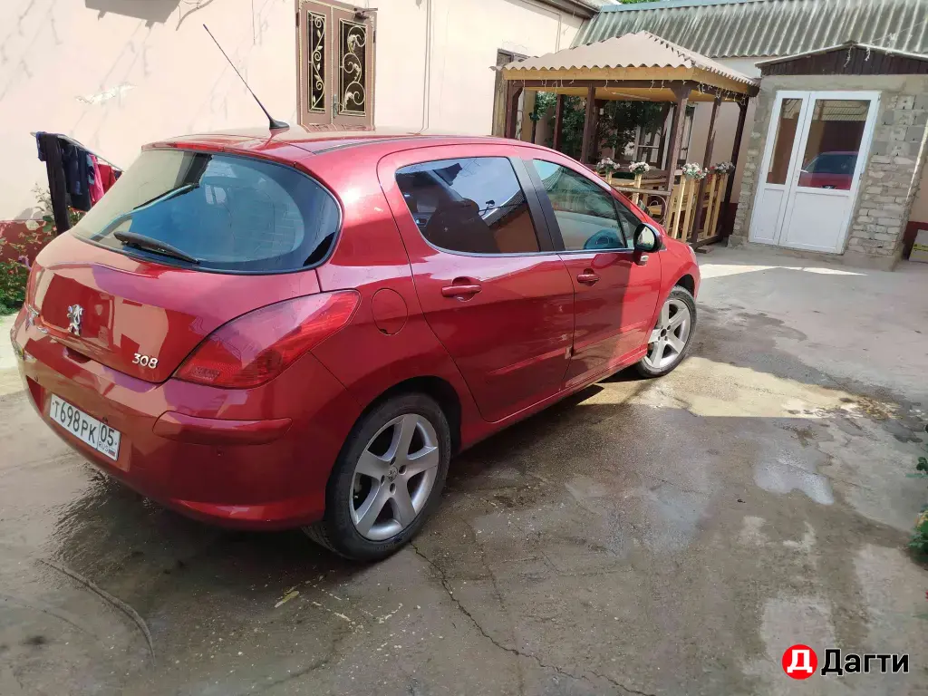 Peugeot 308, 2009 года