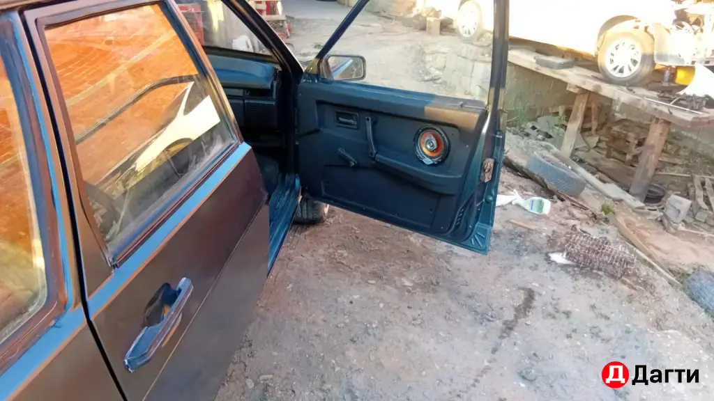 LADA (ВАЗ) 2109, 2000 года