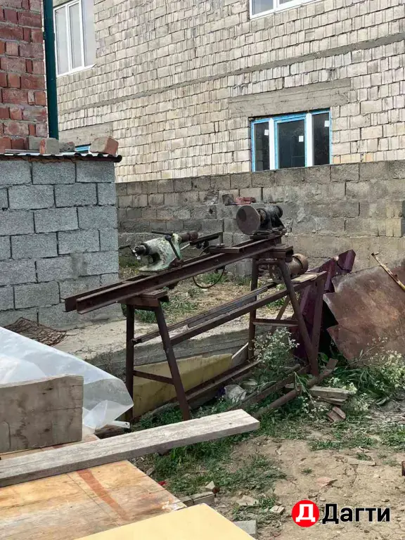 станок деревообрабатывающий