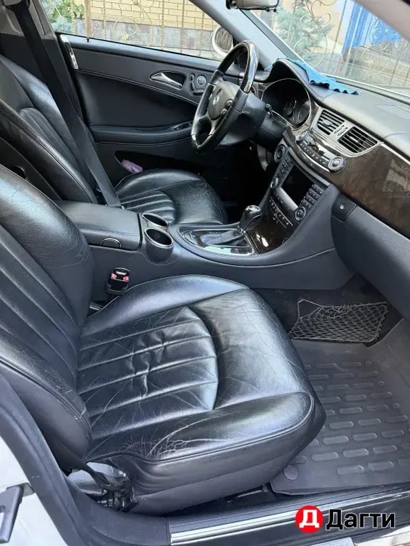 Mercedes-Benz CLS, 2005 года