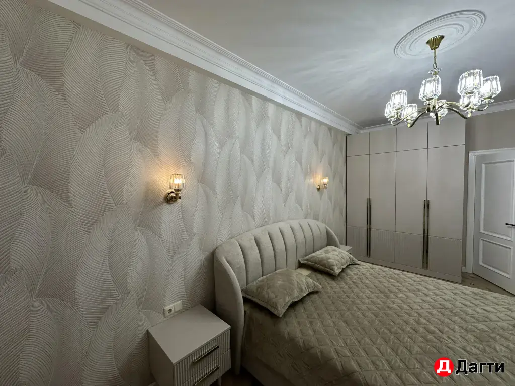 УСТАНОВКА ЛЮСТР и КАРНИЗОВ