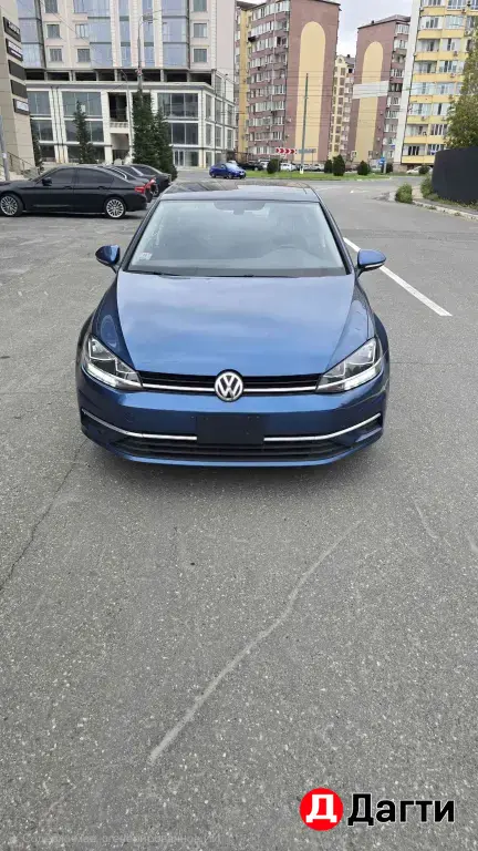 Volkswagen Golf, 2020 года