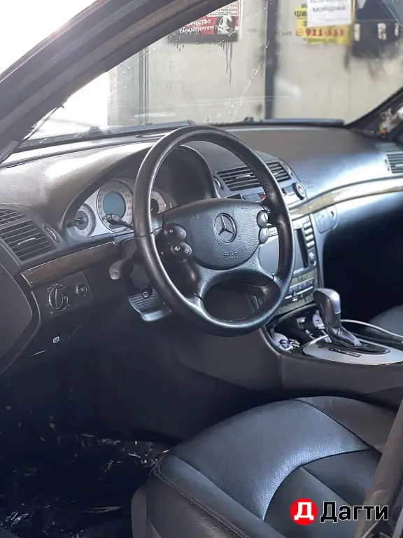Mercedes-Benz E-Класс, 2005 года