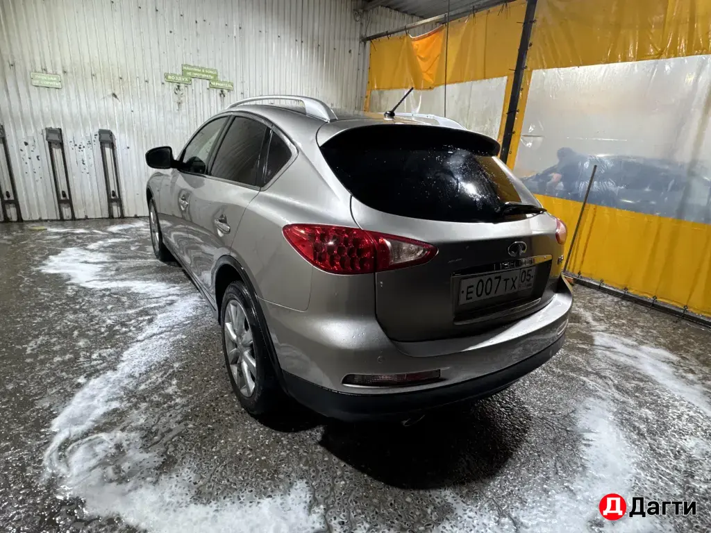Infiniti EX, 2008 года